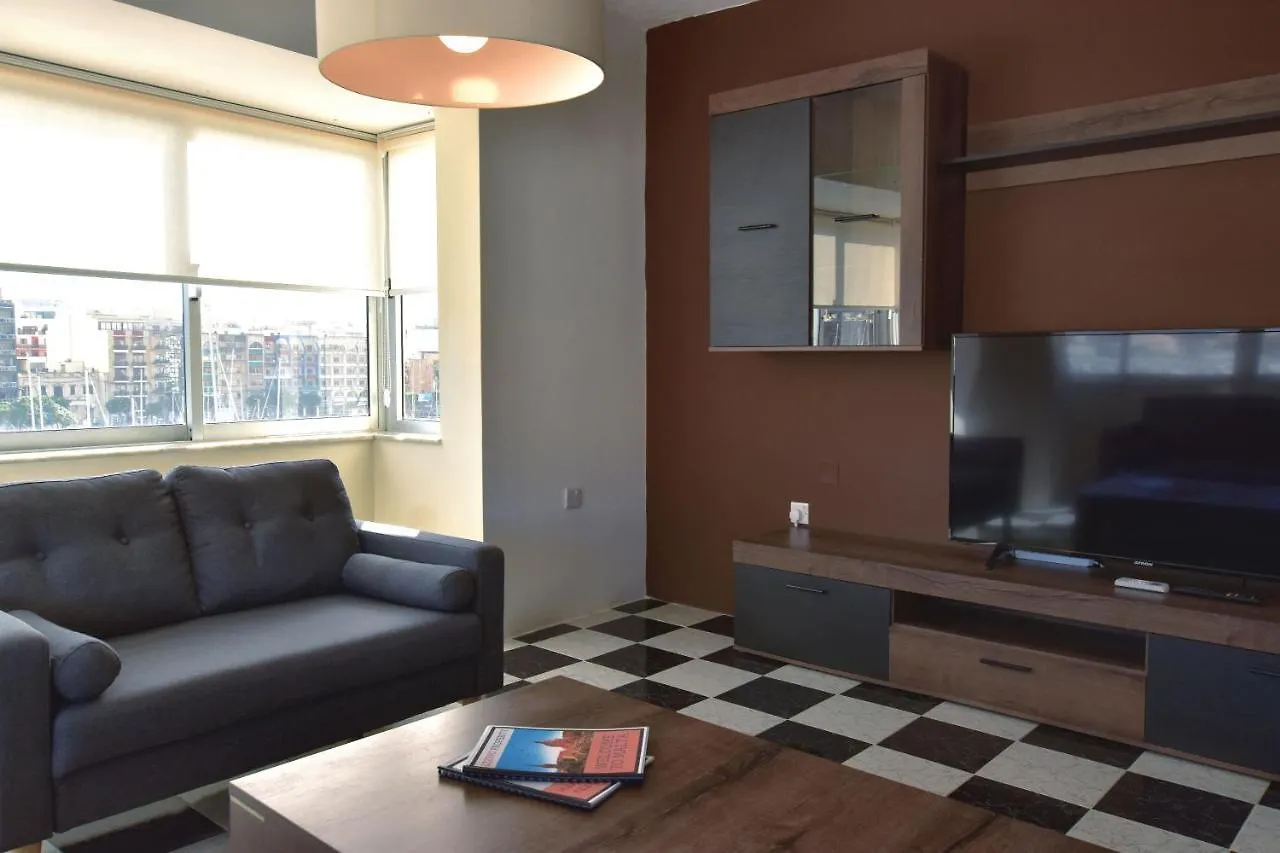 2 Bedroom, Bright & Central Top Floor Apartment - 5 Msida