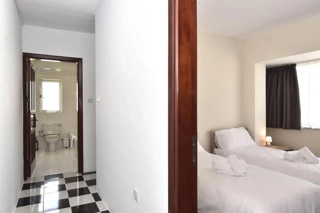 2 Bedroom, Bright & Central Top Floor Apartment - 5 Msida